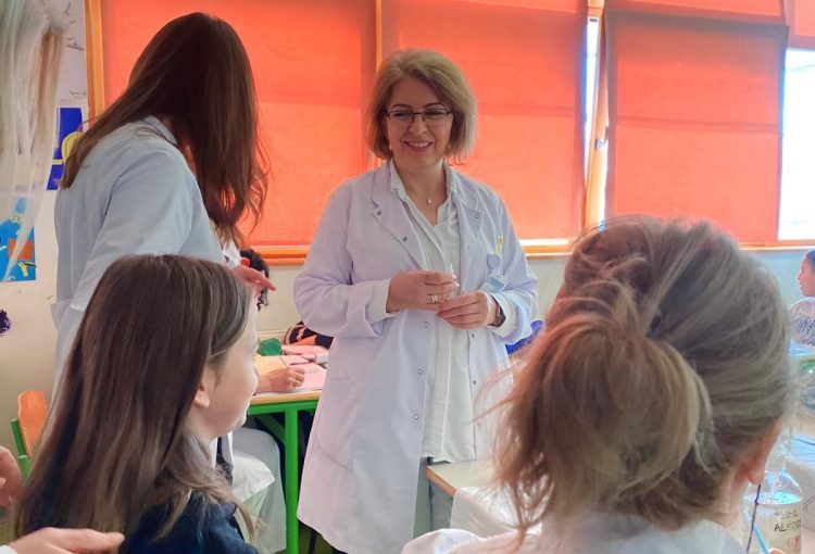 Për herë të parë në Kosovë, nis vaksinimi HPV i vajzave