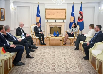 Osmani në takim me ambasadorët evropianë kërkon heqjen e menjëhershme të masave
