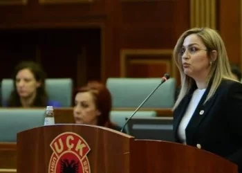 Bashkëshortja e Rexhep Selimit: Kam qenë ushtare e UÇK-së, e gëzoj me krenari statusin e veteranes
