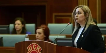 Bashkëshortja e Rexhep Selimit: Kam qenë ushtare e UÇK-së, e gëzoj me krenari statusin e veteranes