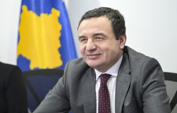 Kryeministri Kurti bisedon me Hughes, temë përforcimi i marrëdhënieve Kosovë-Irlandë