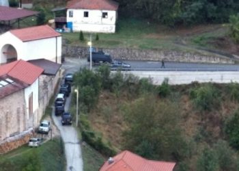 Jakshiq e Trajkoviç letër Vuçiqit: Nëse doje luftë në Banjskë, pse çove djem të pa tranjuar e jo ushtrinë