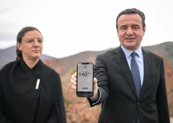 Telekomi i Kosovës instalon  15 stacione të internetit të shpejtësisë së lartë në veri
