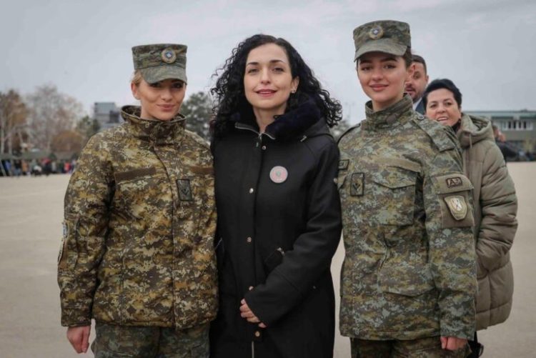 Osmani takon gratë në uniformë: Falënderuese për shërbimin e përditshëm për Republikën tonë