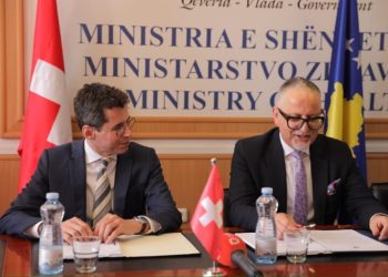 Kosova dhe Zvicra nënshkruajnë marrëveshje 6 milionëshe për kujdesin shëndetësor
