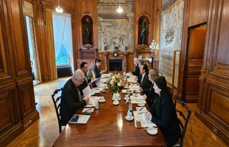 Kurti e Varadkar flasin për rritjen e bashkëpunimit Kosovë-Iralandë