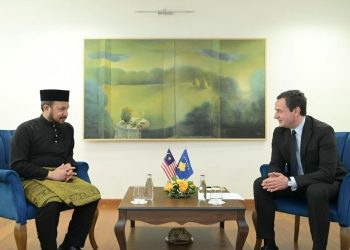 Kurti mirëpriti ambasadorin e ri të Malajzisë, i bën ftesë për inesvestime