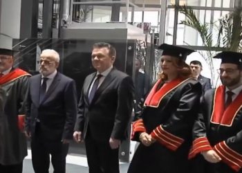 Kryeministri Xhaferi e artisti Shaqiri nderohen me çmimin `Fadil Sulejmani`