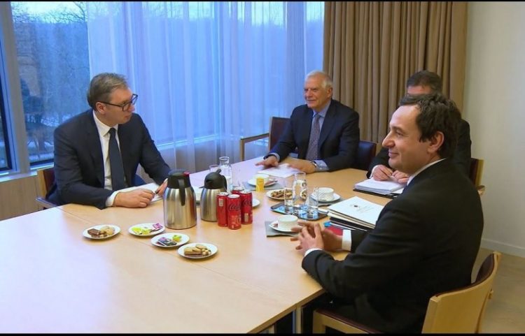 BE paralajmëron takim mes liderëve të Kosovës e Serbisë