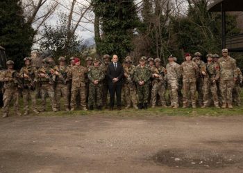 Peleshi publikon pamjet nga operacioni i përbashkët i Forcave Speciale me ato amerikane