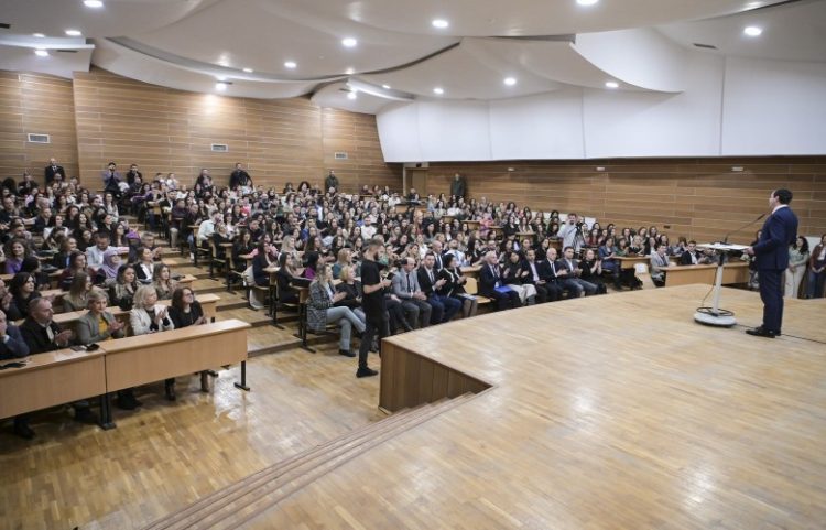 Certifikohet gjenerata e 5-të e asistentëve për fëmijë me nevoja të veçanta