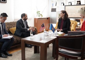 Ministrja Rizvanolli takoi ambasadorin jorezident të Malajzisë, pajtohen për bashkëpunim në fushën e energjisë diellor