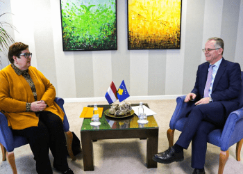 Bislimi takoi ambasadoren holandeze, diskutuan për rrugëtimin e integrimit evropian të Kosovës
