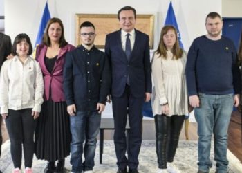 Kurti në Ditën Botërore të Sindromës Down: Shteti duhet të dëshmohet aty ku nevojat janë më të mëdha