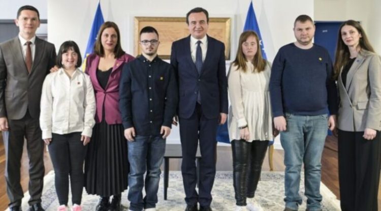 Kurti në Ditën Botërore të Sindromës Down: Shteti duhet të dëshmohet aty ku nevojat janë më të mëdha