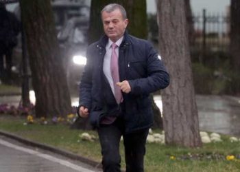 Deputeti Çela, pritet t’i nënshtrohet ndërhyrjes kirurgjikale abdominale, ka pësuar dëmtime në mushkëri
