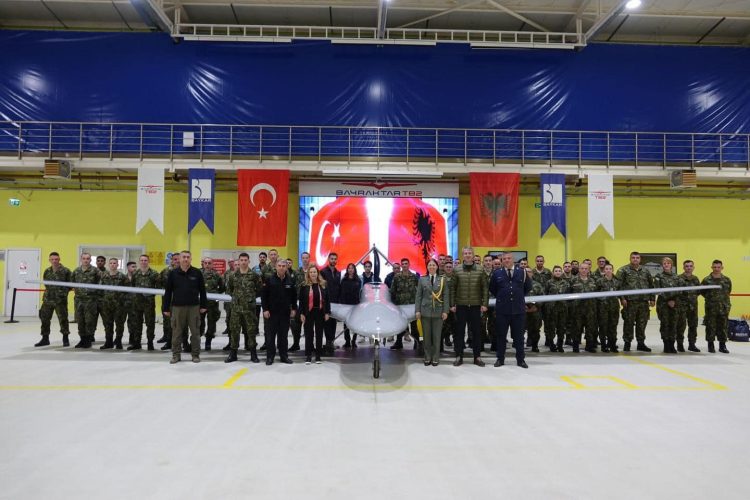 Rama: Dronët “Bayraktar” gati për fluturim pa pilot