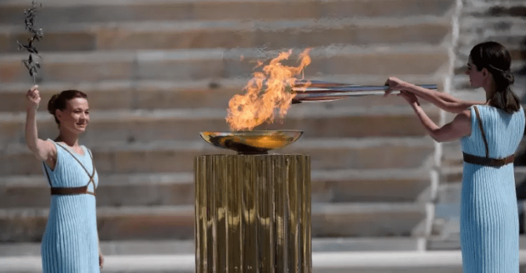 ‘Paris 2024’, pishtari me flakën olimpike udhëton në 3 oqeane