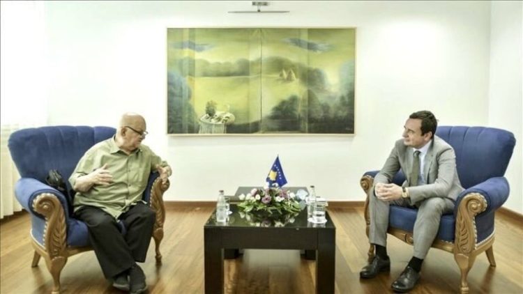 Kurti për vdekjen e shkrimtarit boshnjak: Puna e tij, nga poezia deri te skenari, ka prekur shumë jetë