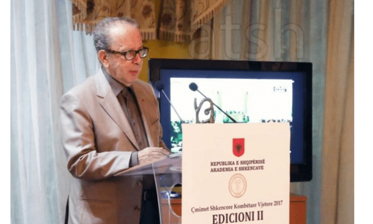 Ismail Kadare nominohet për çmimin ‘Booker’ me veprën ‘Kur sunduesit grinden’