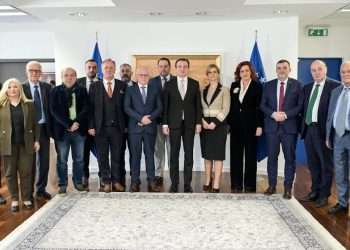 Kurti takohet me delegacionin boshnjak, flasin për bashkëpunim rajonal dhe zhvillim të integrimit ekonomik