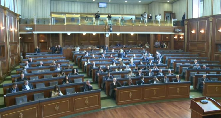 Nuk ka kuorum për votimin e Komisionit Hetimor për kontrata njëburimore
