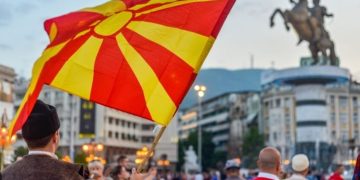 Shtatë kandidatë do përballen në garën për president në Maqedoninë e Veriut