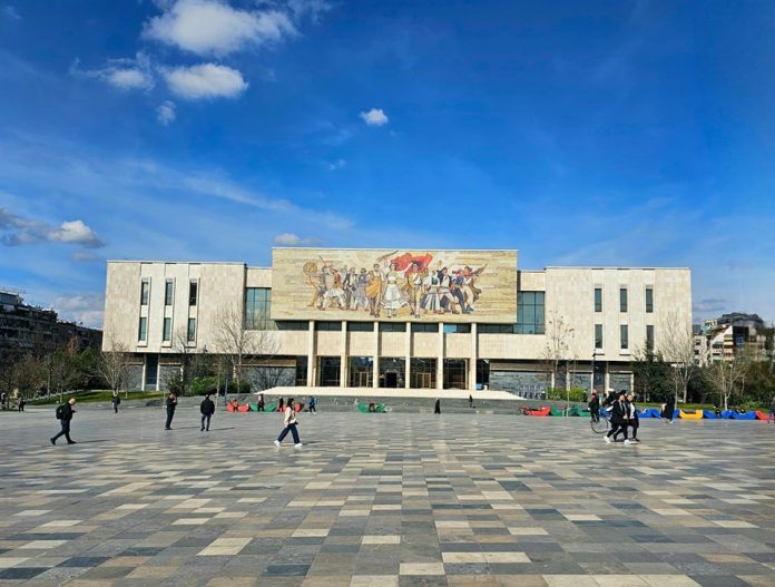 Mbyllet për 4 vjet Muzeu Historik Kombëtar, kjo është arsyeja