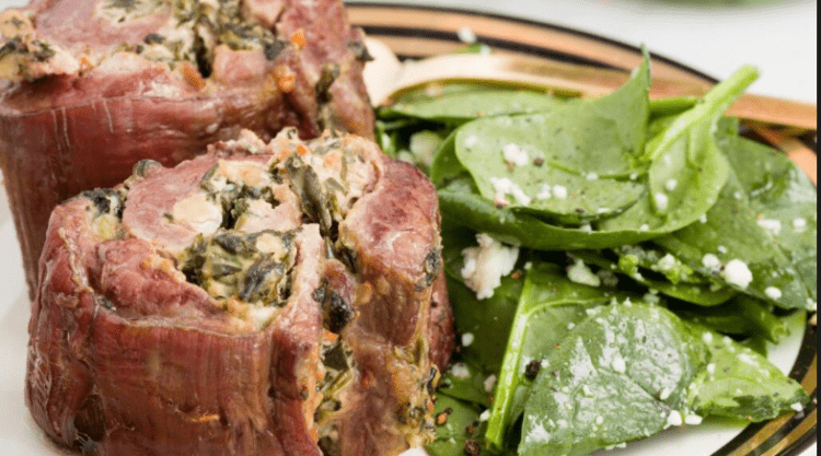 Qofte role e mbushur me spinaq e djathë, për një darkë plot shije