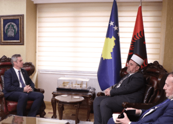 Takon myftin Tërnava, ambasadori britanik: Komuniteti islamik i Kosovës e pasuron kulturën e larmishme të Evropës