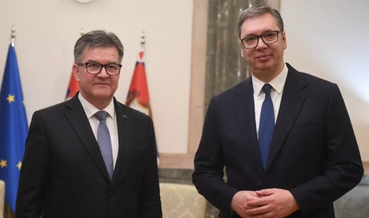 Vuçiqi me Lajçakun thotë se bisedoi për “kushtet e padurueshme për jetë” të serbëve në Kosovë