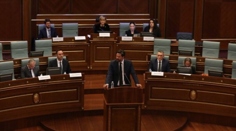 Mandl bën thirrje për heqje të masave ndaj Kosovë e zbatim të marrëveshjeve të dialogut