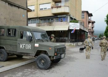 Gjendet eksploziv në një veturë në Leposaviq, ndërhyn policia dhe KFOR-i