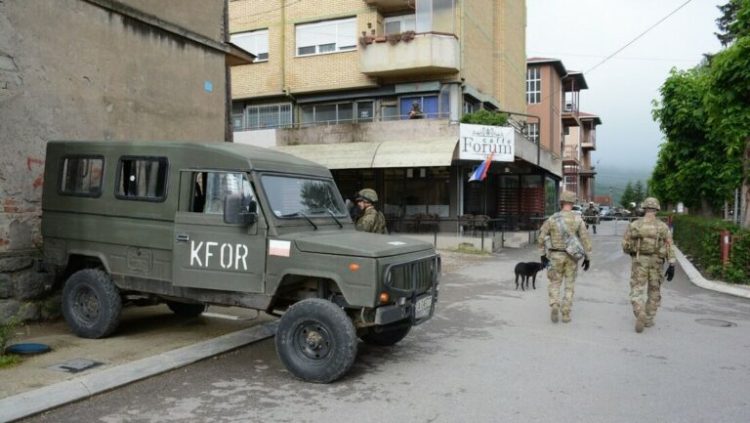 Gjendet eksploziv në një veturë në Leposaviq, ndërhyn policia dhe KFOR-i