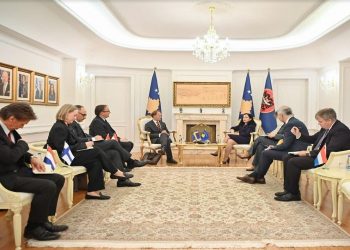 Shtatë ambasador përgëzojnë Osmanin për suksesin e Kosovës në KiE