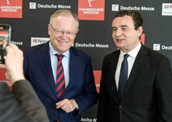 Kurti: Me padurim presim rritjen e lidhjeve ekonomike me Saksonin