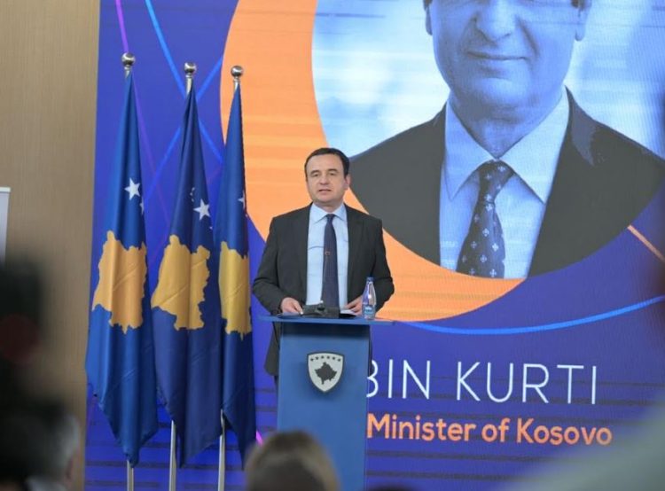 Fillon edicioni i parë i Shkollës për Diplomaci të Diasporës, merr pjesë edhe Kurti
