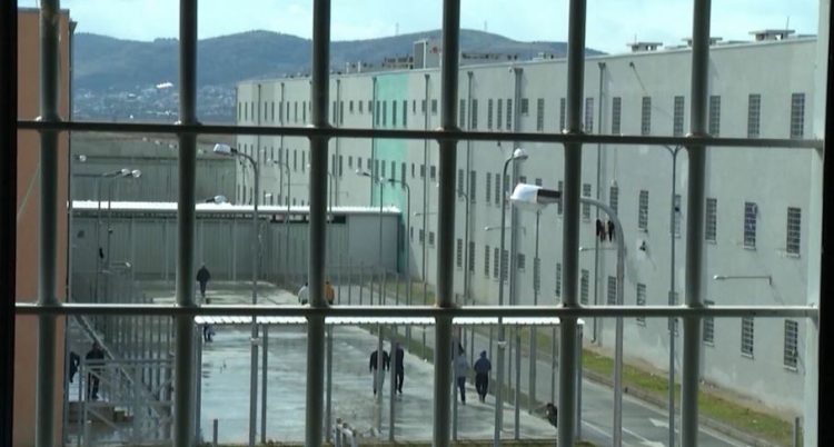 Shqipëri: Hyn në fuqi amnistia penale, përfitojnë 1100 të dënuar