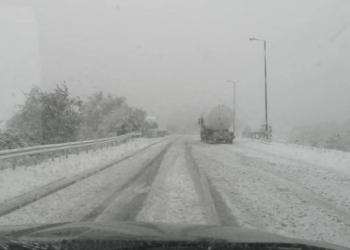 Bora mbulon Kroacinë, temperatura shkon në minus