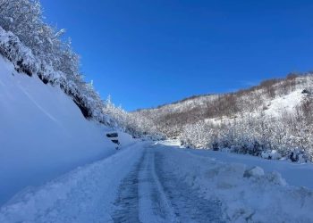 Borë në qytetin e Pukës të Shqipërisë