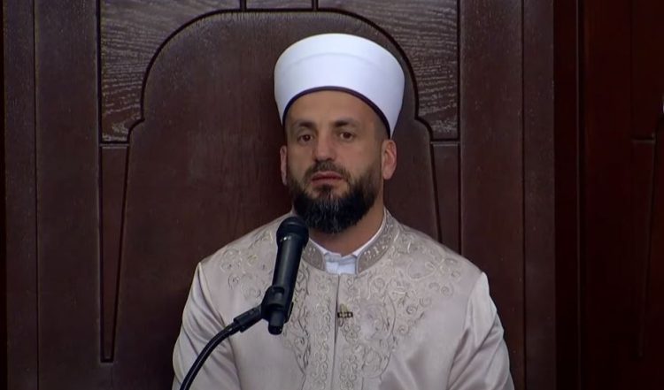 Imami Kelmendi: Muaji i Ramazanit është një mundësi e mirë që besimtarët e shfrytëzojnë që të jenë sa më afër Zotit