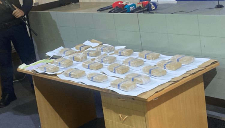 Policia sekuestron mbi 10 kilogramë heroinë në Merdare