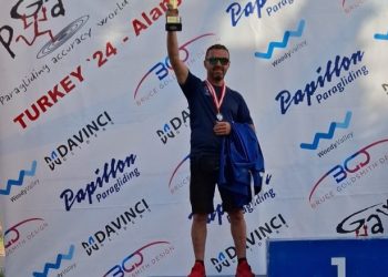 Paragllajd: Fanol Shala thyen rekord botëror