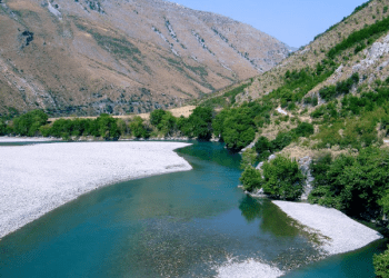 Prestigjiozja `Forbes`: Shqipëria, e paprekur nga turizmi masiv