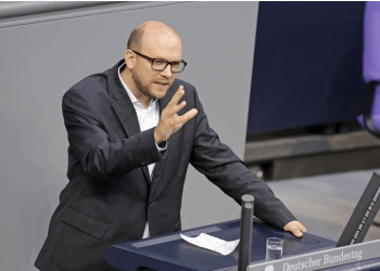 ‘Bombardimet e Gjermanisë n*ziste në Beograd’, Sarrazin: Duhet të ballafaqohemi me të kaluarën!