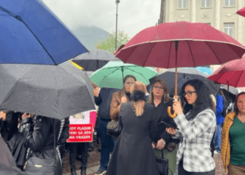 Vr*sja e Gjyljeta Ukelles, mbahet marsh protestues në Pejë