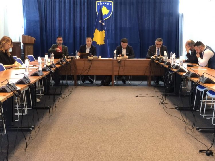 Sharjet e nxitja e dhunës pritet t’iu kushtojnë deputetëve deri në 344 euro