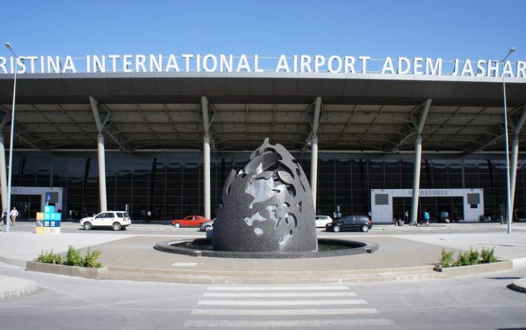 Arrestohet një person në aeroportin “Adem Jashari”, ishte i kërkuar nga gjykata