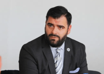Mustafi për kthimin e Vulinit në ekzekutiv: Tregon qartë që nuk është qeveri pro-evropiane