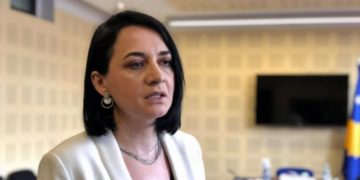 Deputetja Pacolli për faljen e borxhit nga Liburn Aliu: Le të shkojë Prokuroria ta hetojë rastin